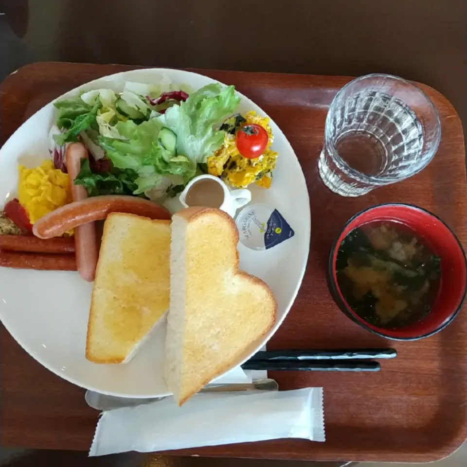 Snapdishの料理写真:地元パン屋さん🍞メニュー|manmalさん