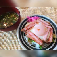 ★テレワークランチ★

✴️MAKUBIさんの料理 照り玉ベーコン丼