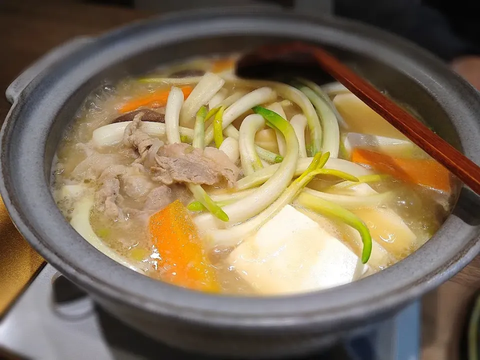 あさつきと豚肉の味噌鍋|古尾谷りかこさん