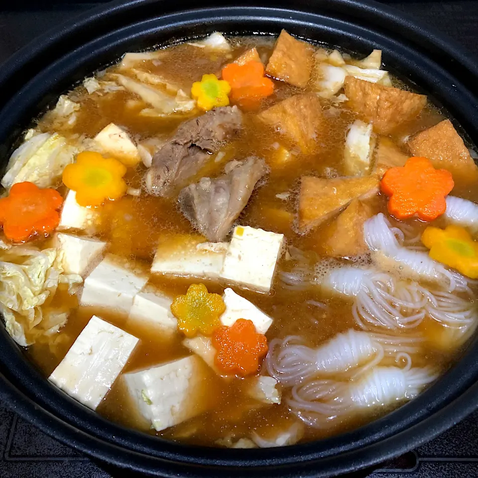 Snapdishの料理写真:糀甘酒八丁味噌豚軟膏鍋🥘|henryさん