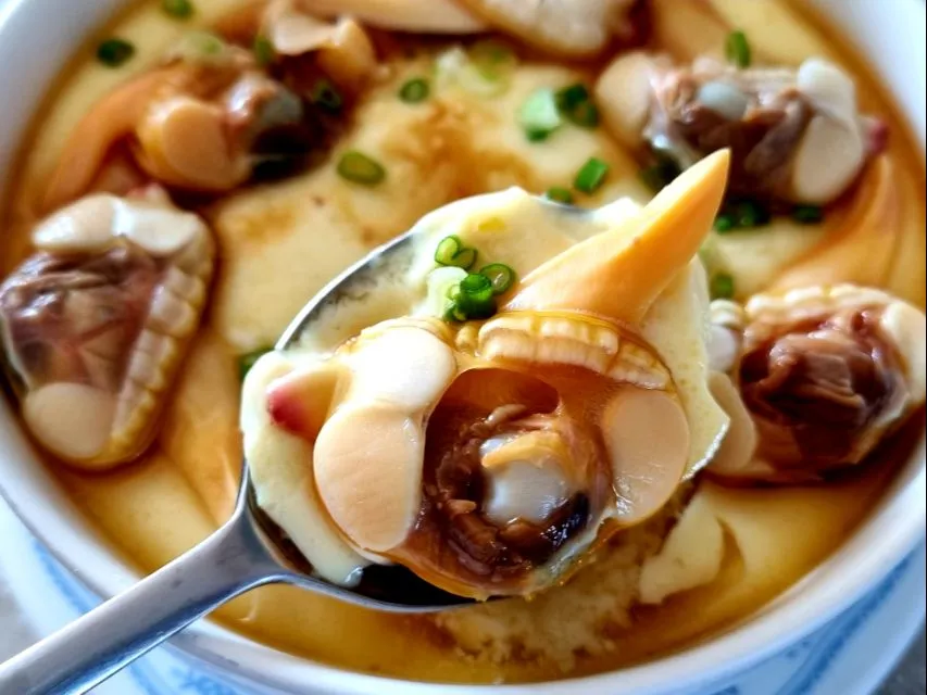 steamed egg custard with yellow clams|steven z.y.さん