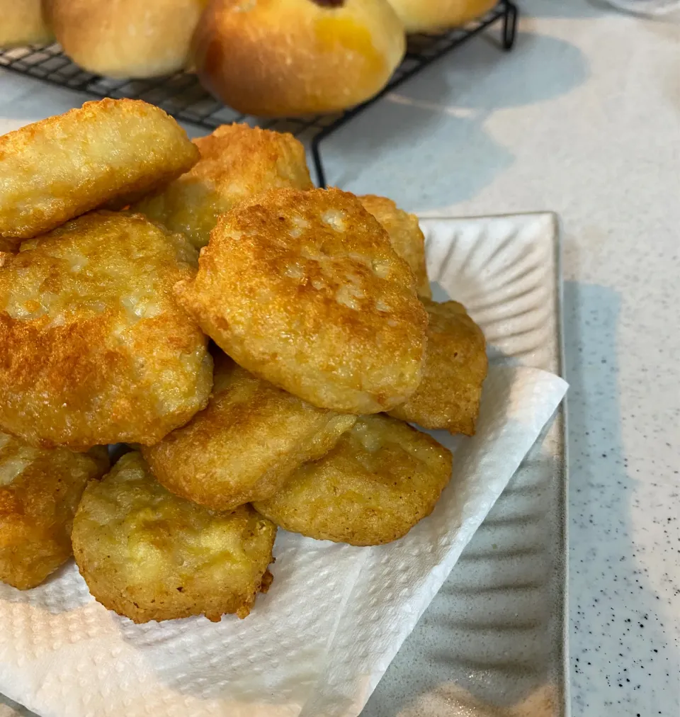 Snapdishの料理写真:豆腐と鶏ひき肉のナゲット|さ〜さん