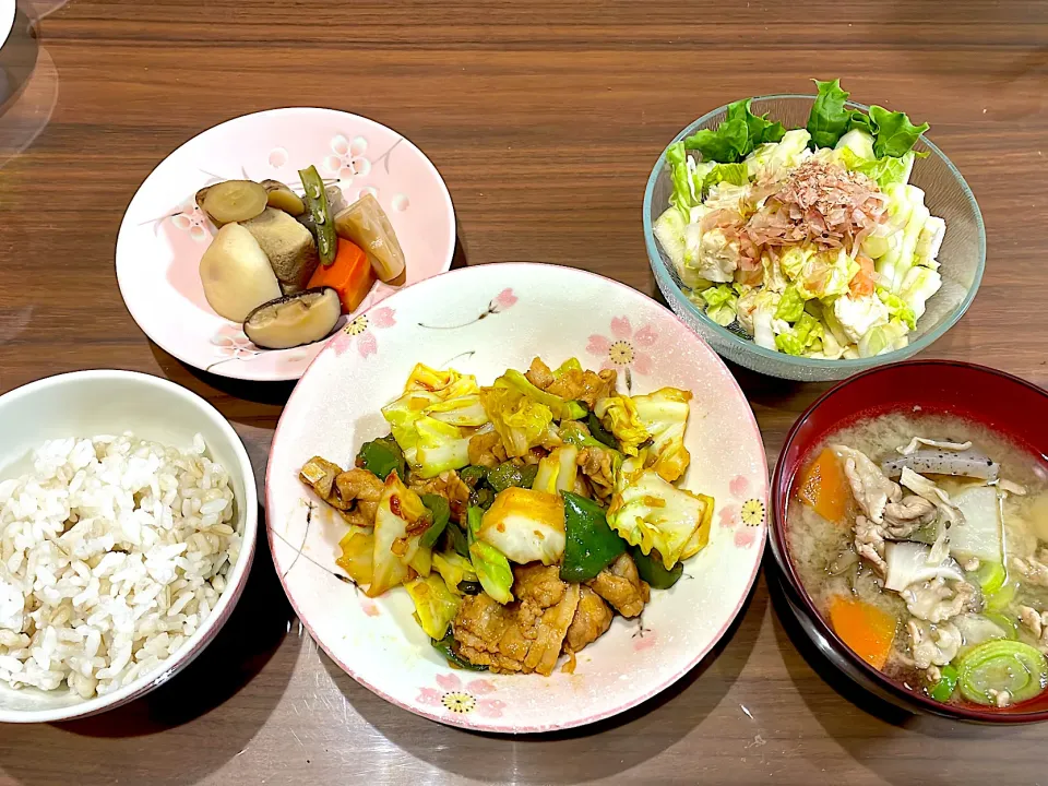 回鍋肉　豚汁　白菜と豆腐のしゃきしゃきサラダ　煮物|おさむん17さん