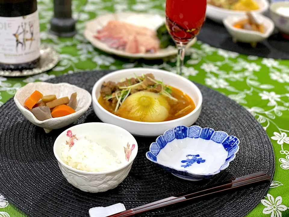 新玉ねぎ1個ど〜んな韓国風すき焼き風のW風😆|Seikoさん