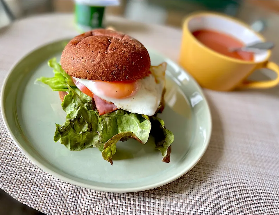 BASE bread BLTサンド🥪|Sano Nakauchiさん