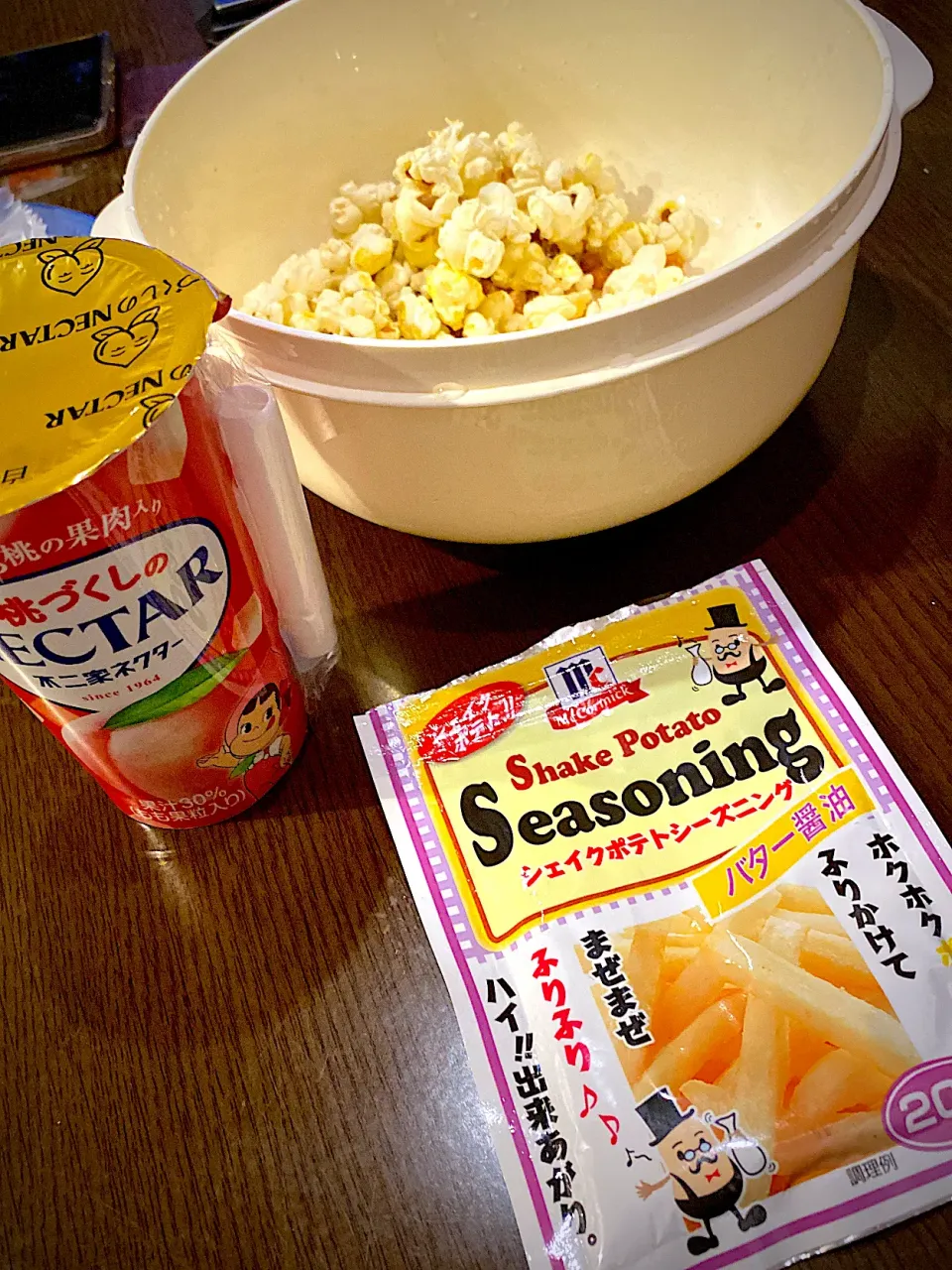 電子レンジでポップコーン🍿　シェイクポテトシーズニング　バター醤油|ch＊K*∀o(^^*)♪さん