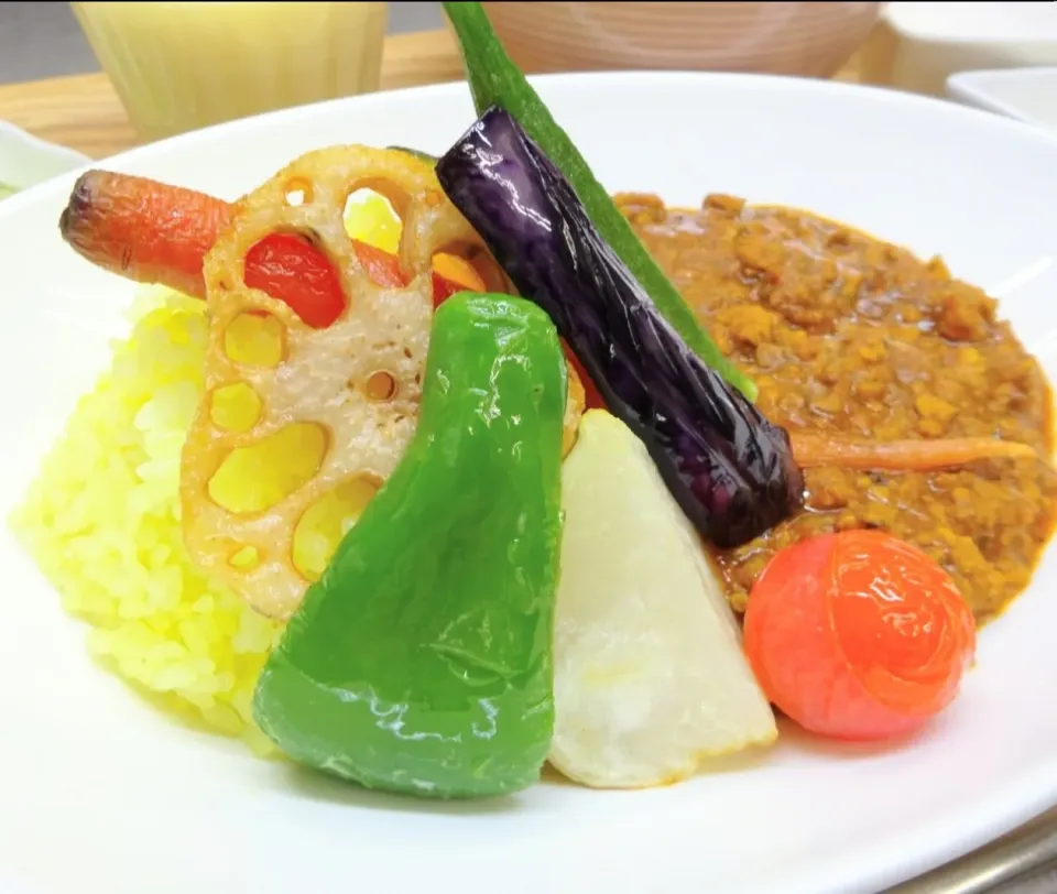 Snapdishの料理写真:彩り野菜のキーマカレー|くまさん