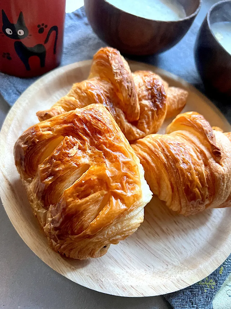 クロワッサンとパンオショコラ🥐|kiyomi sakuraiさん