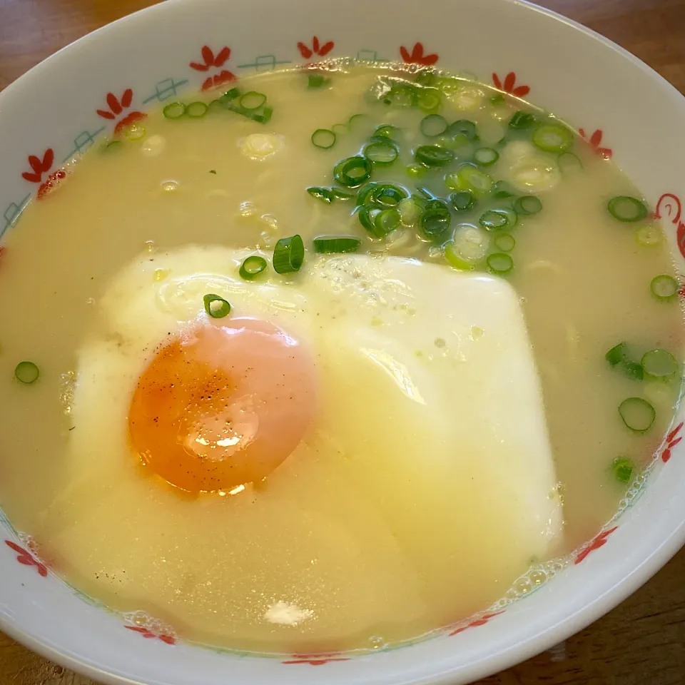 ヤクルトラーメン　とんこつ味|もえさん