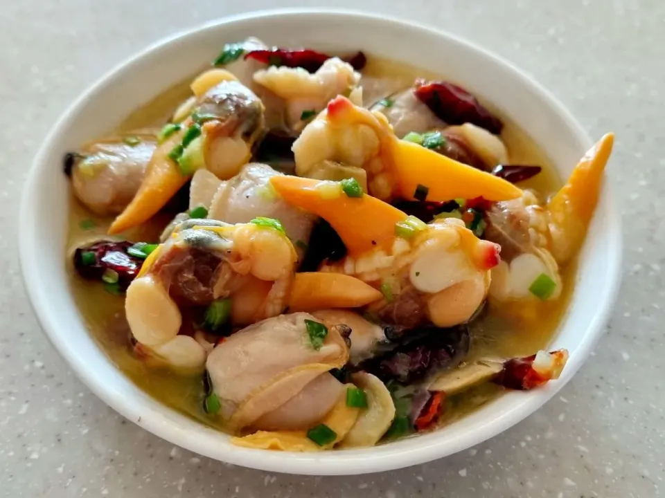 clams in garlic butter sauce|steven z.y.さん