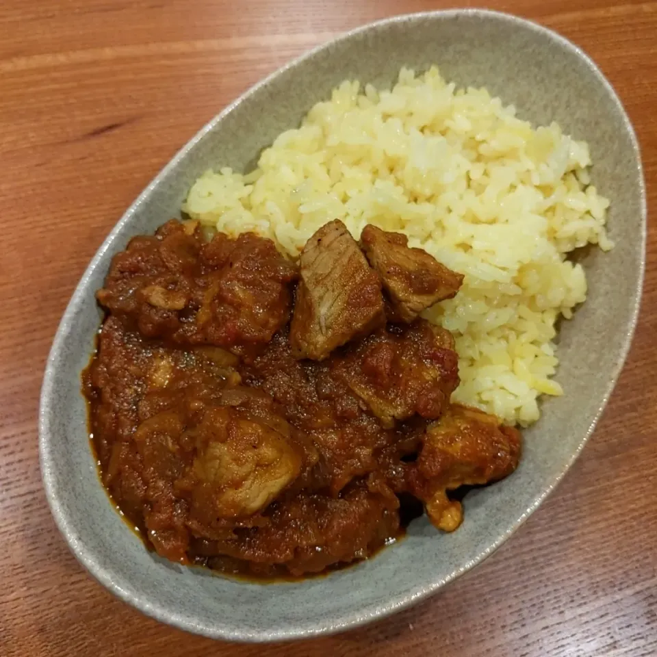 どの部位か分からない豚肉のスパイスカレー|masakuni_itoさん