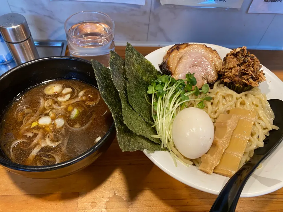 【ボニートボニート】正油つけ麺　全部のせ|カツオさん