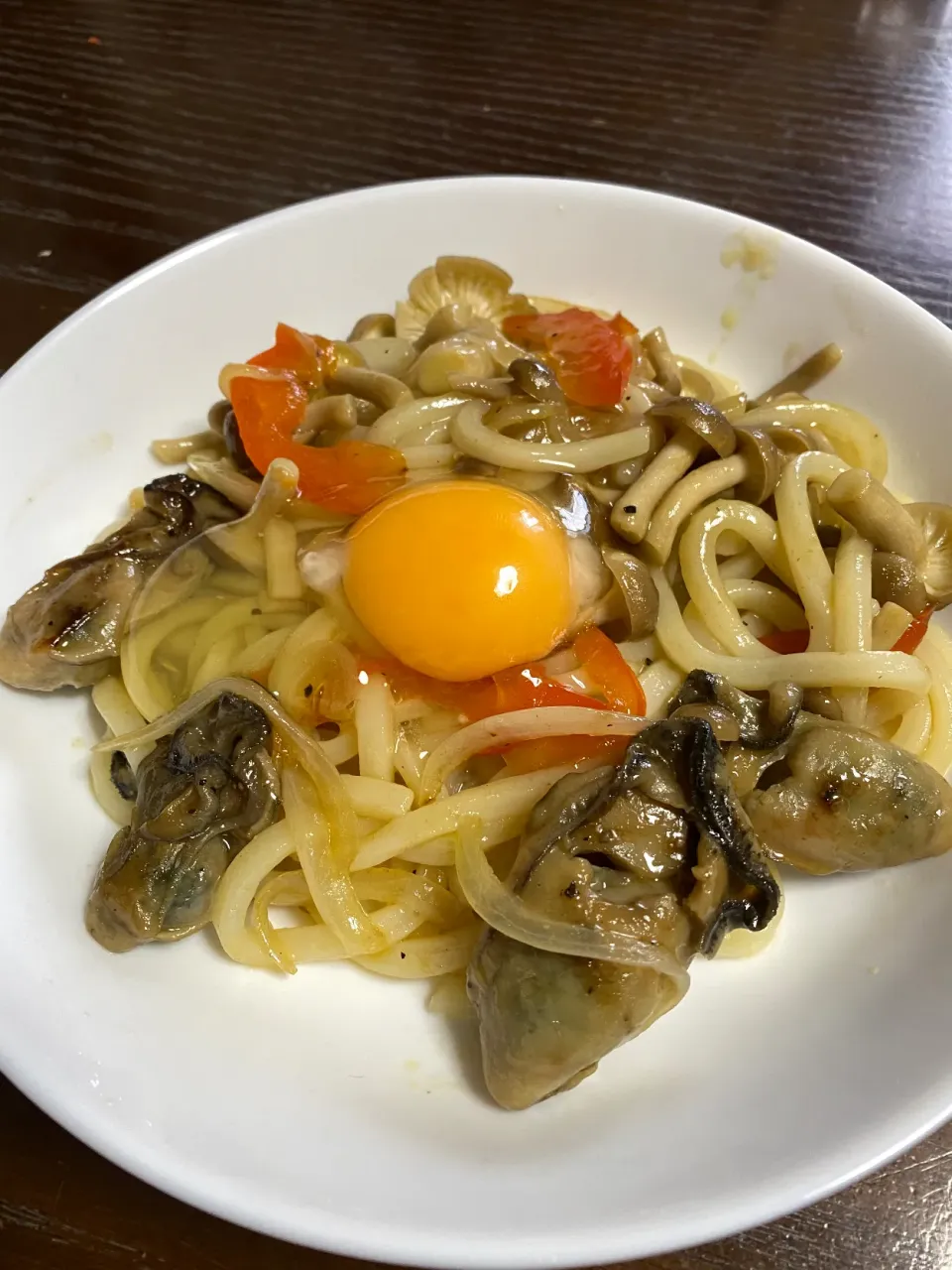 牡蠣のオイル漬けde釜玉うどん風|TOMOさん