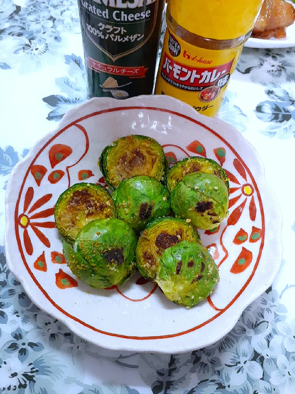 🔷芽キャベツのカレー🧀チーズ焼き🔷|@きなこさん