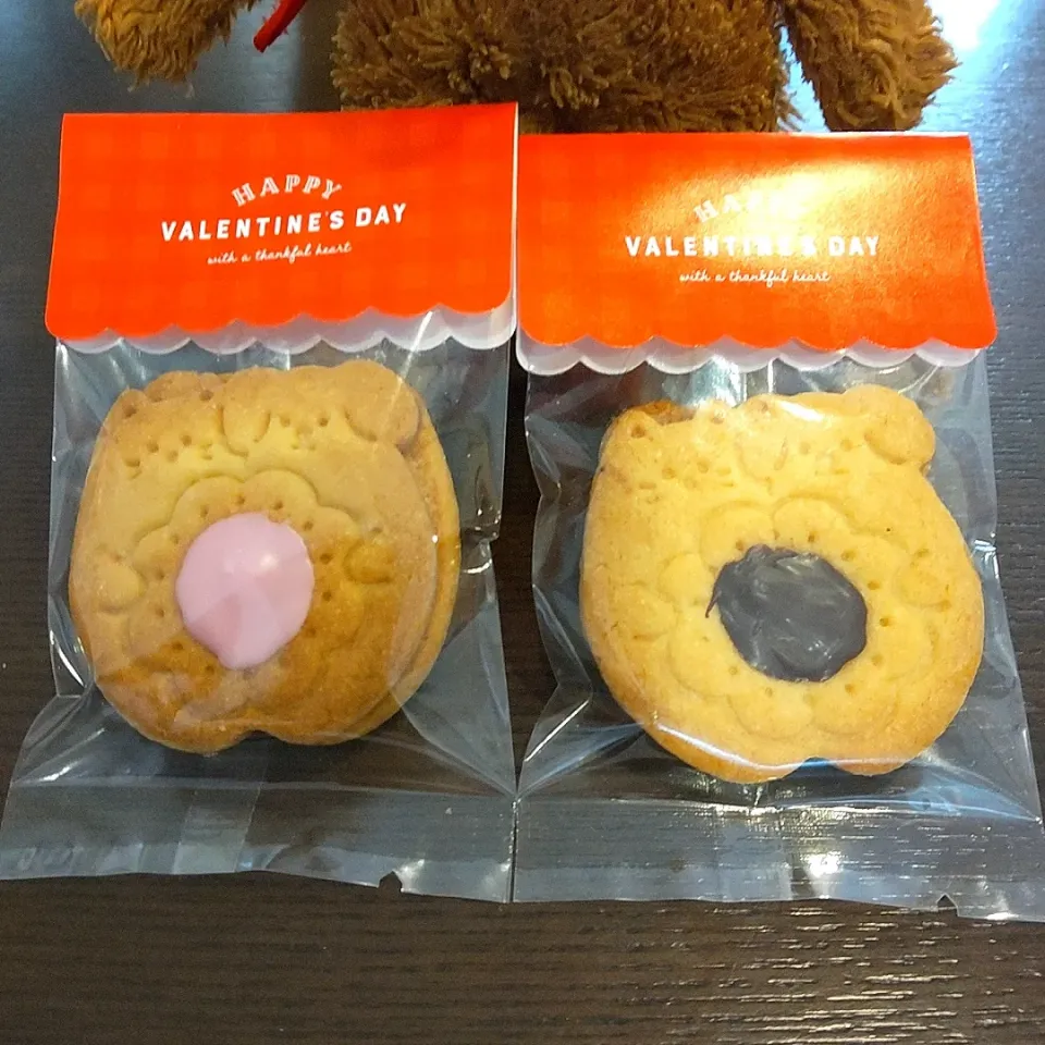 Snapdishの料理写真:娘作型抜きクッキー🍪|Rieさん