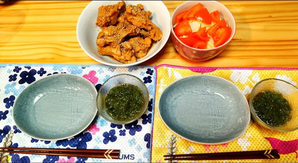 手羽元の甘辛煮
サラダ
もずく|ひろゴーヤさん