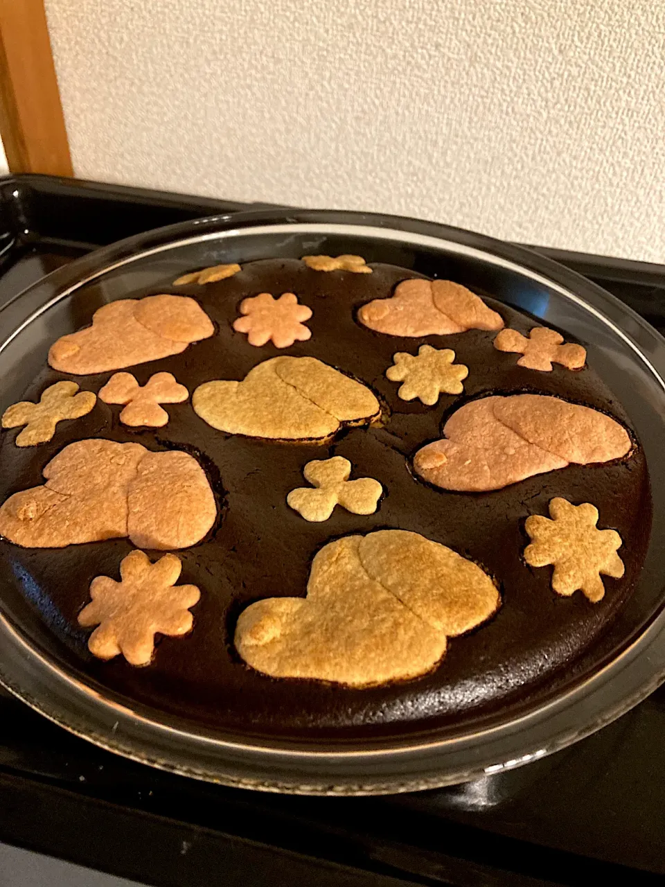 混ぜるだけガトーショコラ〝クッキー〟のせ|coronさん