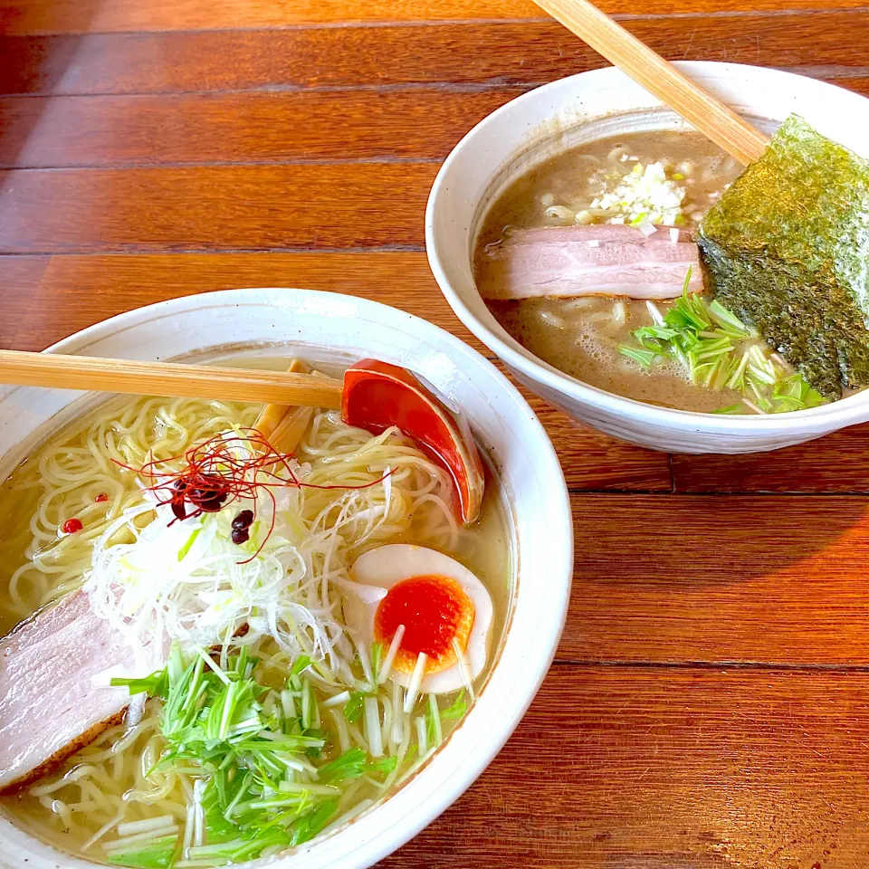 Snapdishの料理写真:魚介あっさり塩と魚介豚骨🍜|Emiさん