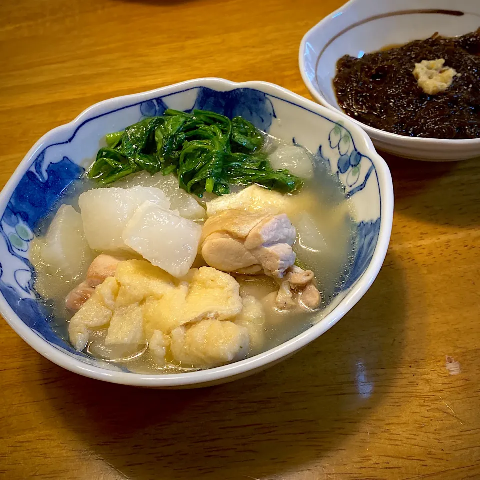 鶏肉と蕪と春菊の煮物と、もずく酢|もえさん