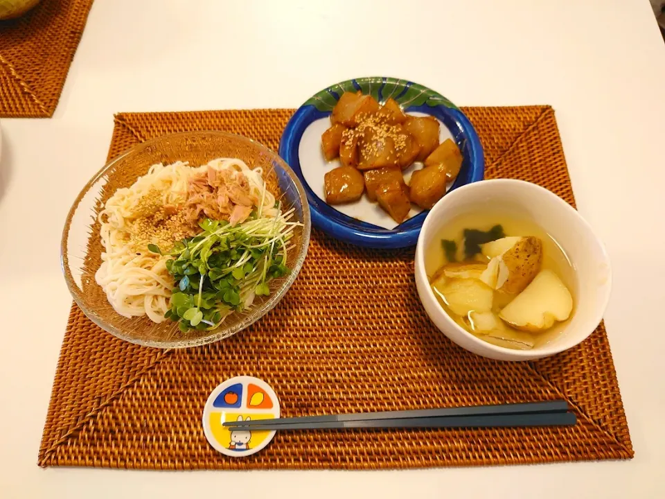 今日の夕食　ツナそうめん、こんにゃくのオイスターソース炒め、じゃがいもの白だしスープ|pinknari🐰🌈さん