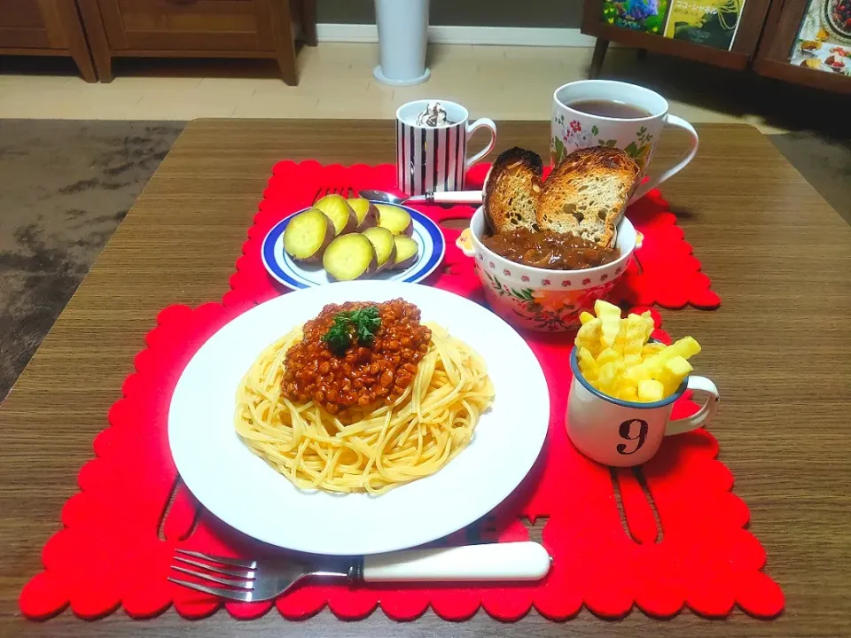 大豆のお肉でボロネーゼとハッシュドビーフ|えっこさん