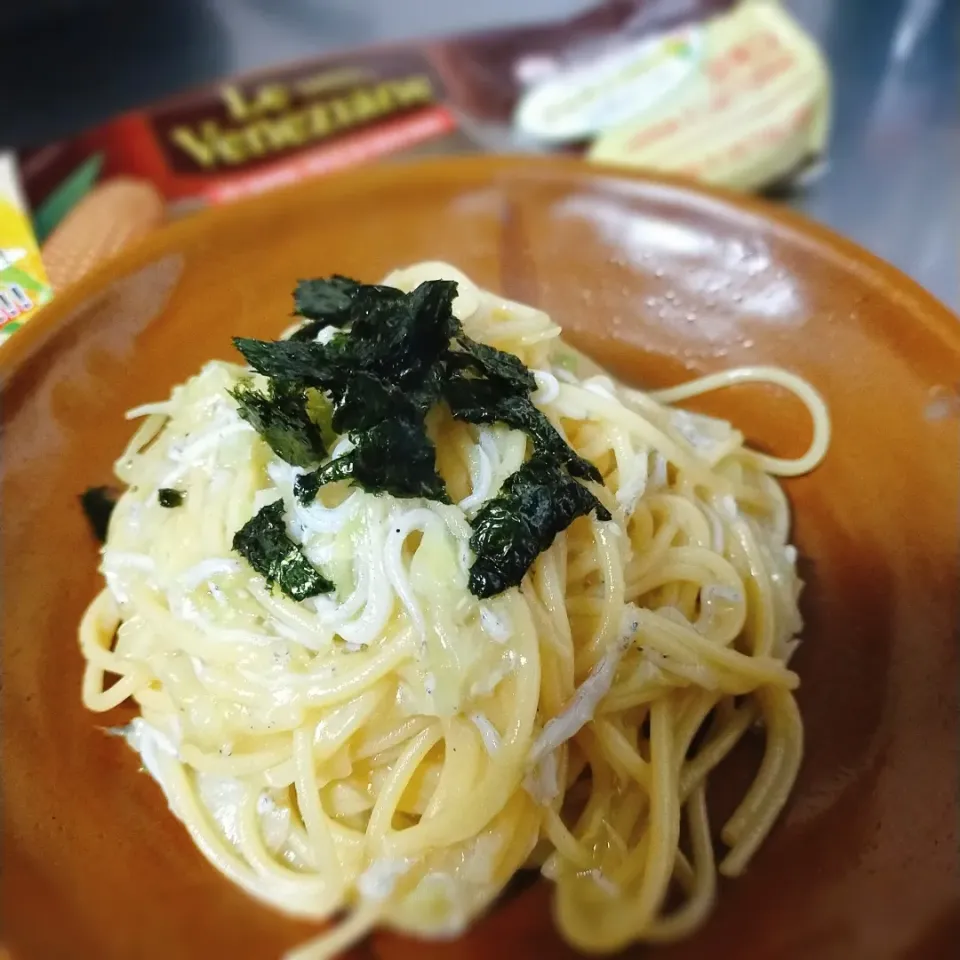 しらすとキャベツのペペロンチーノ　とうもろこし🌽パスタ|hoさん