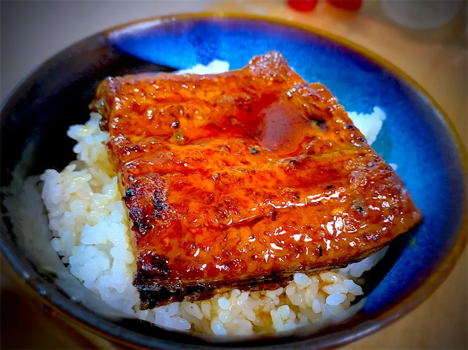 鰻ど〜ん(鰻丼)  愛知県産|やまひろさん