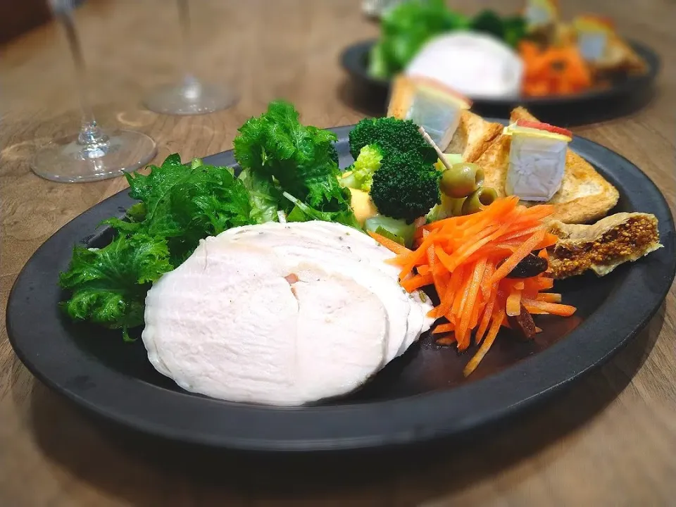 鶏ハムのおつまみプレート|古尾谷りかこさん