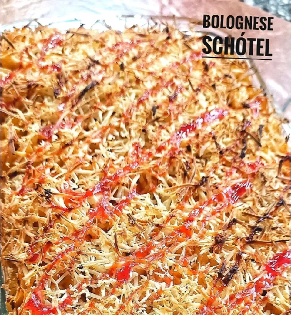 Snapdishの料理写真:Bolognese Schotel|Fatima Patelさん