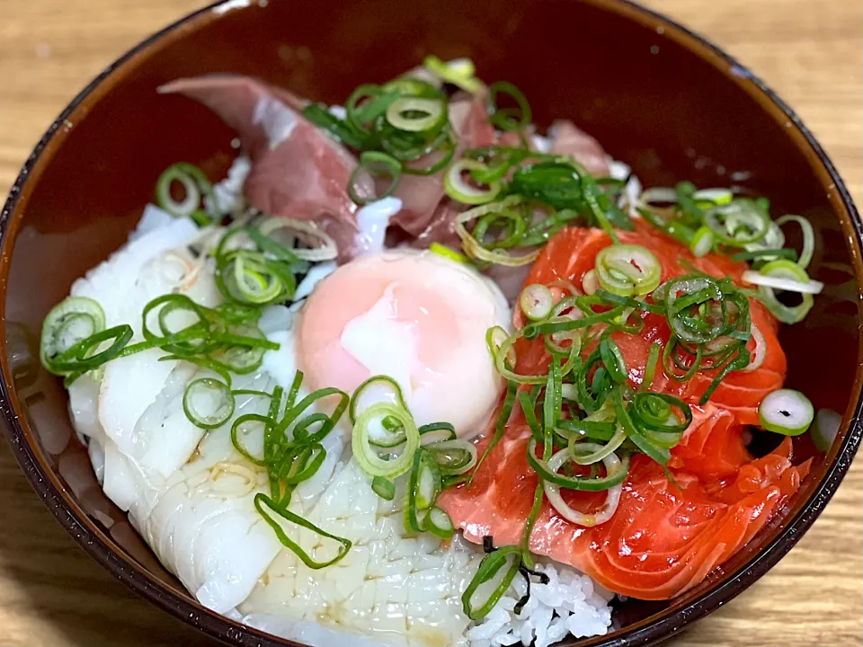 ☆海鮮丼|まぁたんさん