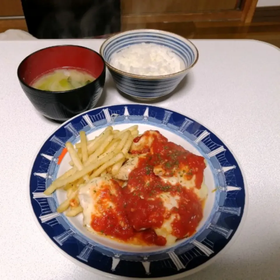 Snapdishの料理写真:チキンステーキ定食。|ariyo4200さん