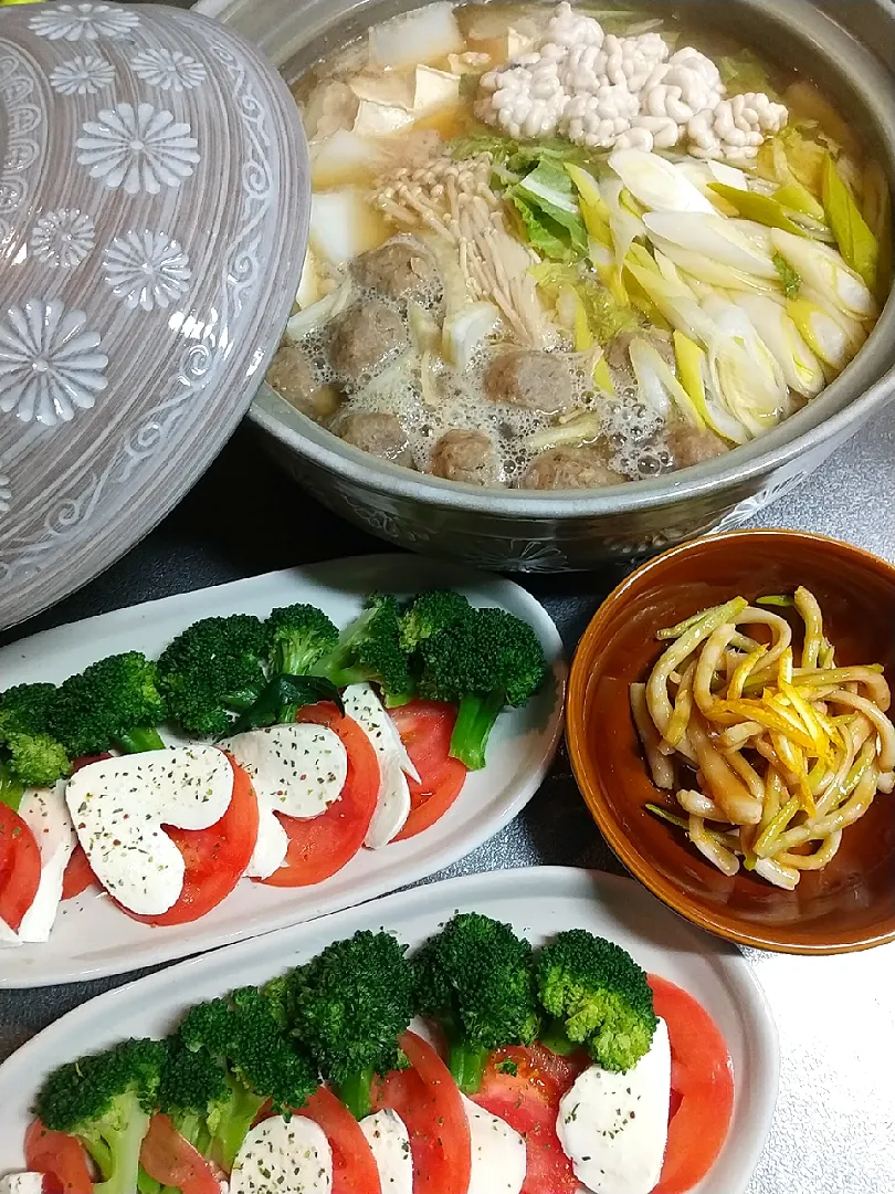 鰯🐟つみれとだだみの鍋
ご当地食材ひろっこの柚子🍊味噌和え
ハート♥のカプレーゼ|manmalさん