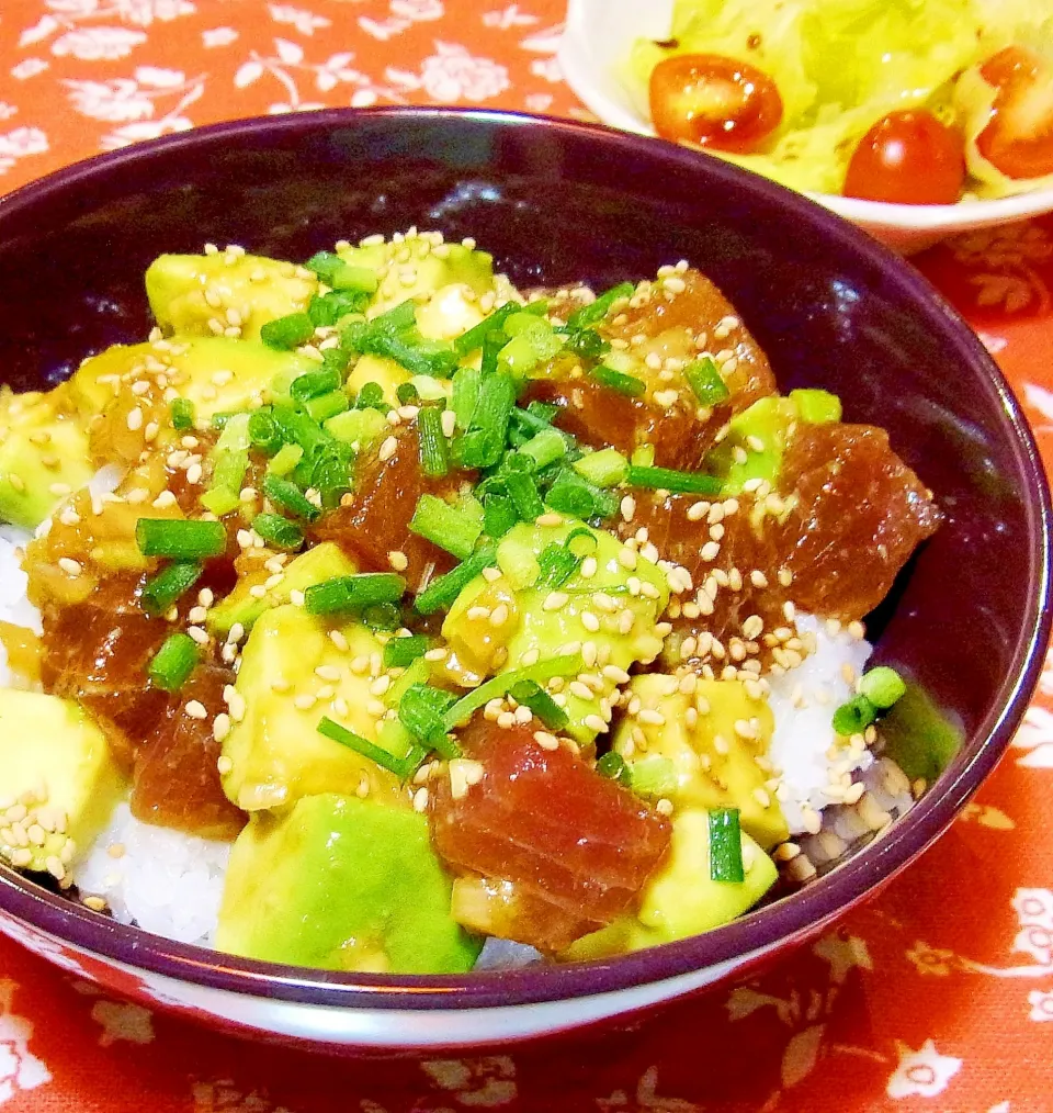 Snapdishの料理写真:メリッコさんのポキ丼 #楽天レシピ|楽天レシピさん