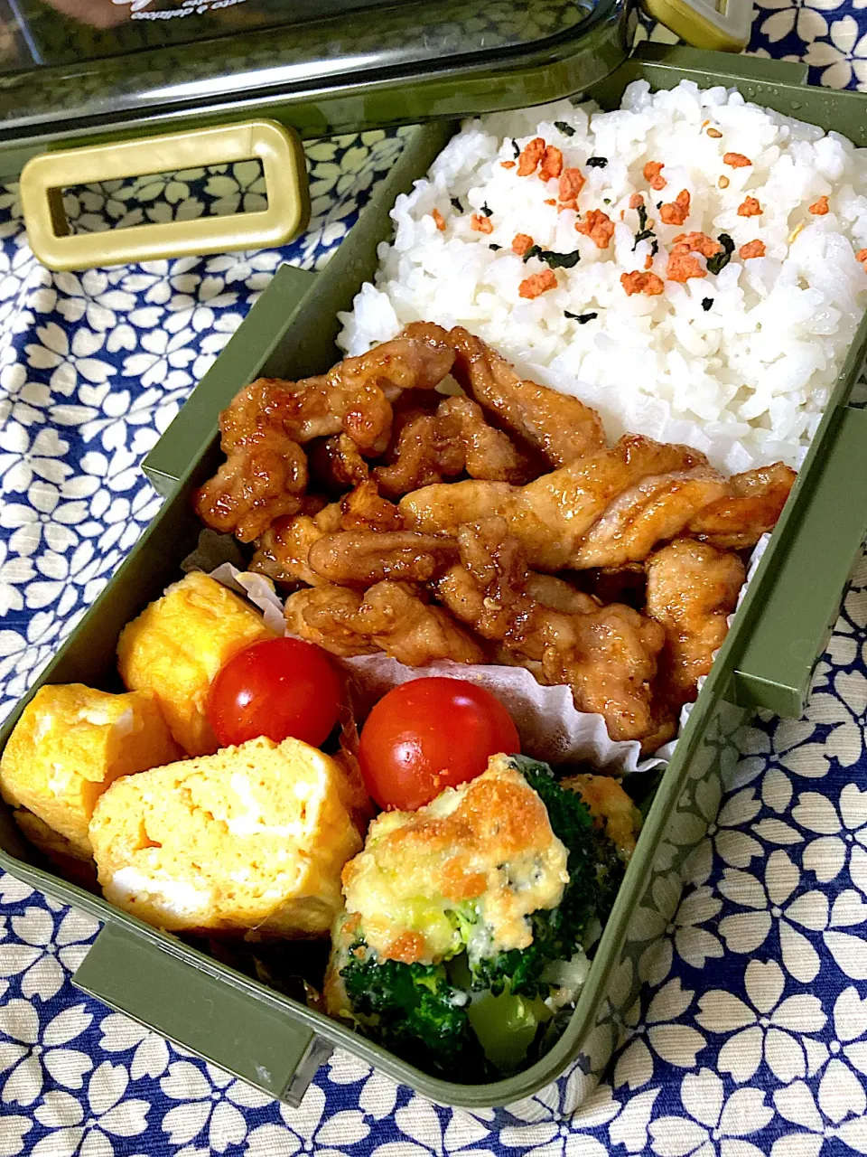 ブタ肉炒め弁当|SaDaさん