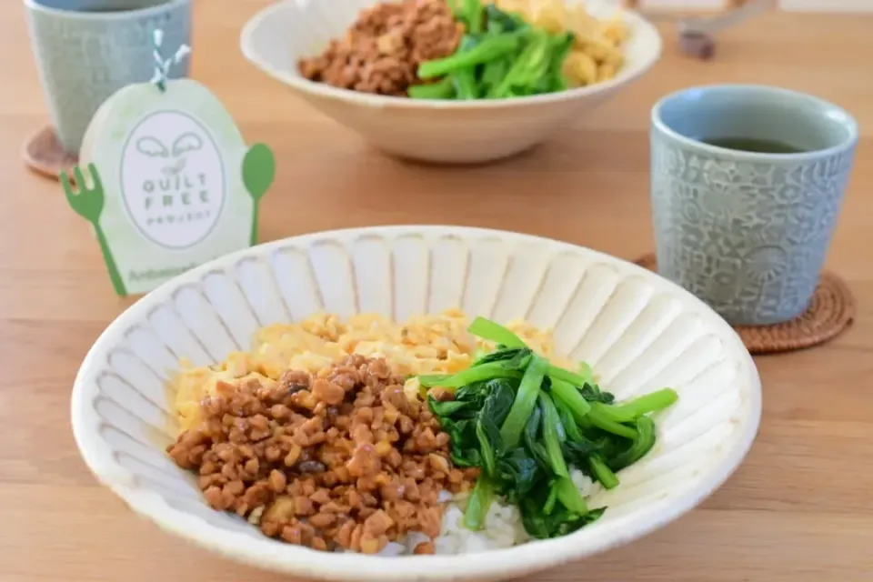 大豆のお肉の三色丼|うにんぱすさん