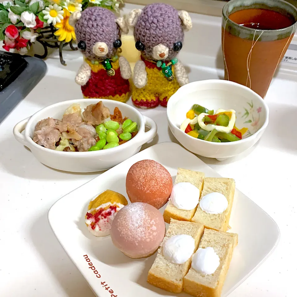 Snapdishの料理写真:朝ごぱん(°▽°)|chagashiさん