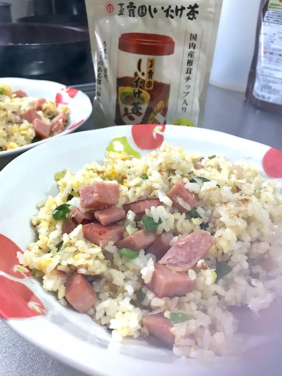 スパム炒飯 しいたけ茶でめっちゃ上品な味!!ありがとうございます!!|ちーさん