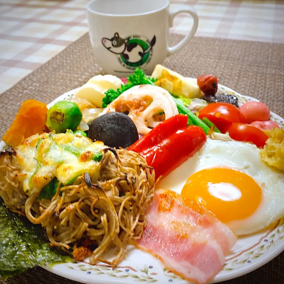 今日の朝ごはん★蕎麦とほうれん草のチーズ焼き|riko30294さん