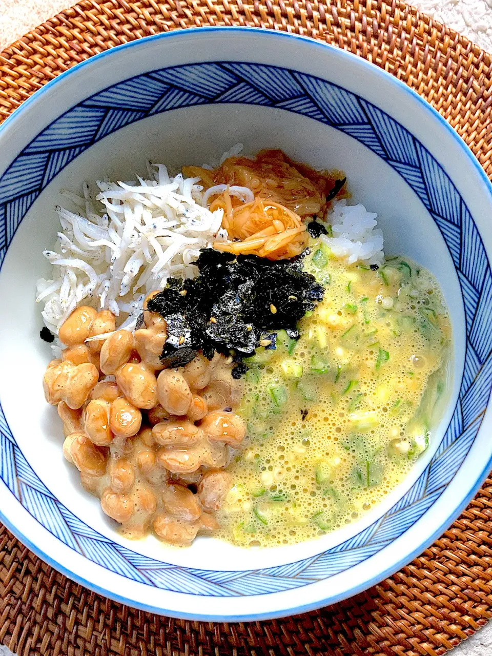 ネバネバ丼🍚健康に気遣う丼😋|ジュンコ バイヤーさん