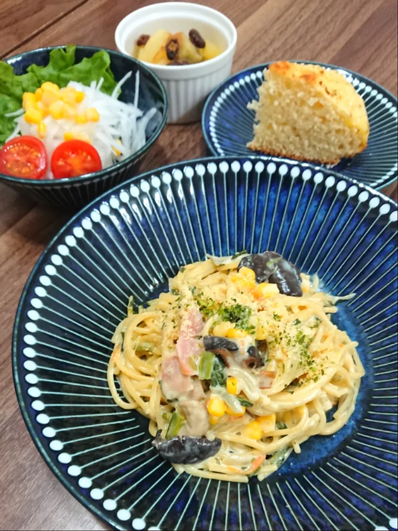 Snapdishの料理写真:ほうれん草とベーコンのクリームパスタ|ゆりちさん