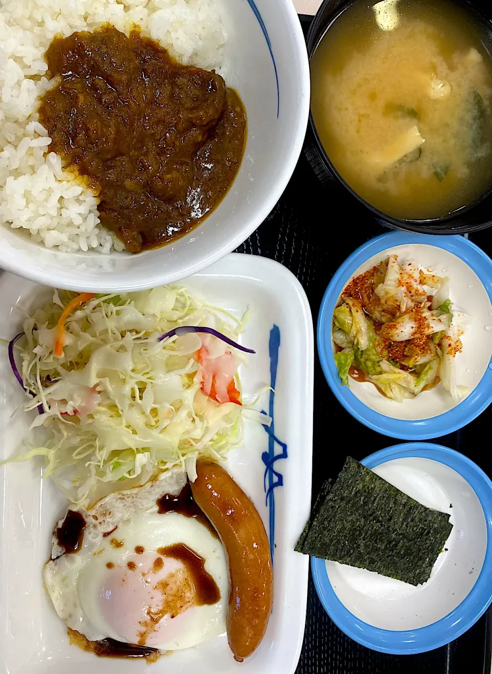 ソーセージエッグ定食ミニカレー 420円|すくらんぶるえっぐさん