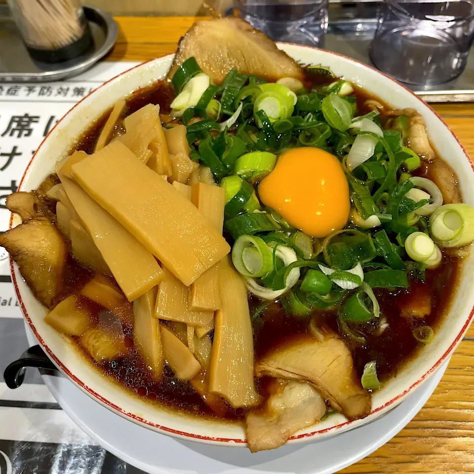 Snapdishの料理写真:濃厚中華そば 特製|T. Wonderさん