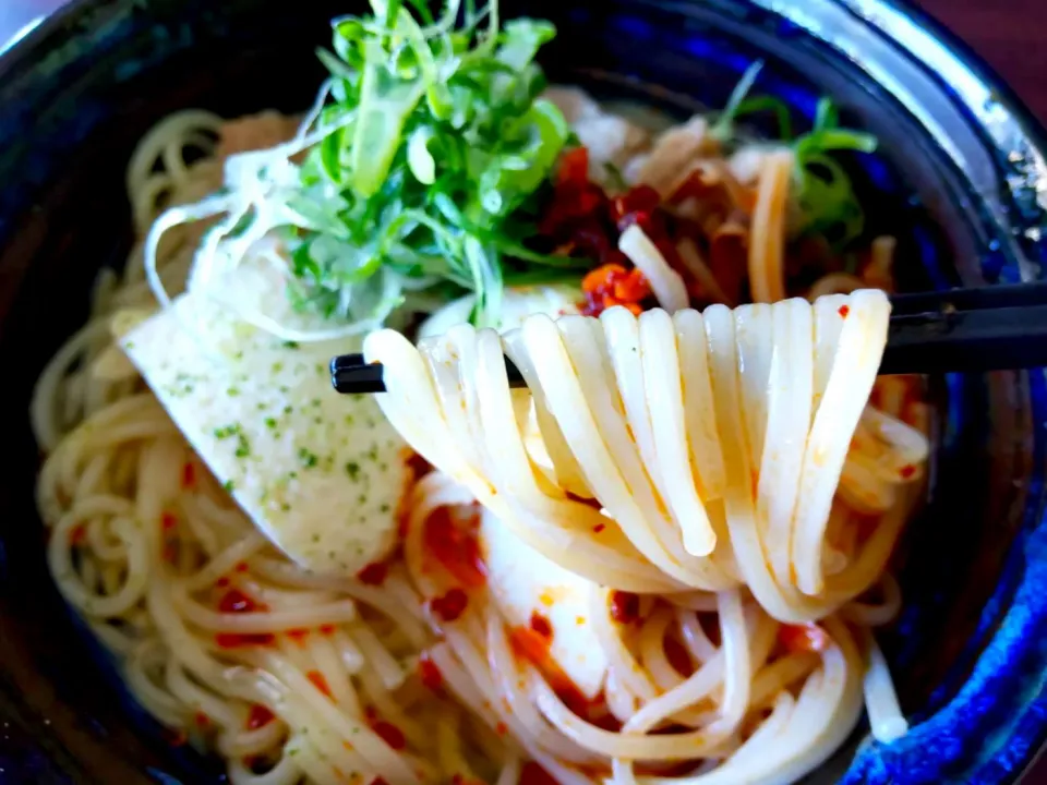 豚しゃぶ入食べるラー油豆腐温めん|半田手延べそうめんの店 阿波や壱兆さん