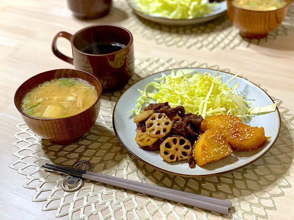 牛肉と蓮根のオイスターソース／大根の味噌煮|ひろさんとゆりさんさん