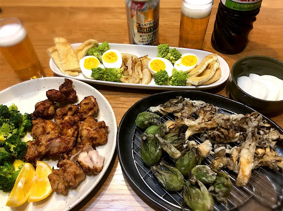 蕗の薹と舞茸の天ぷら　鳥の唐揚げ　カブのソテー　焼き生揚げ|じゅんさんさん