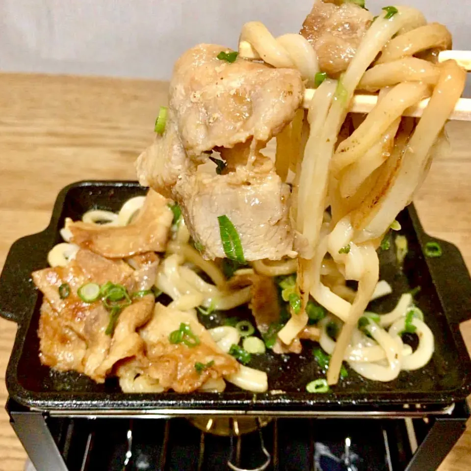 Snapdishの料理写真:焼肉うどん・・|ばくあんしゃさん