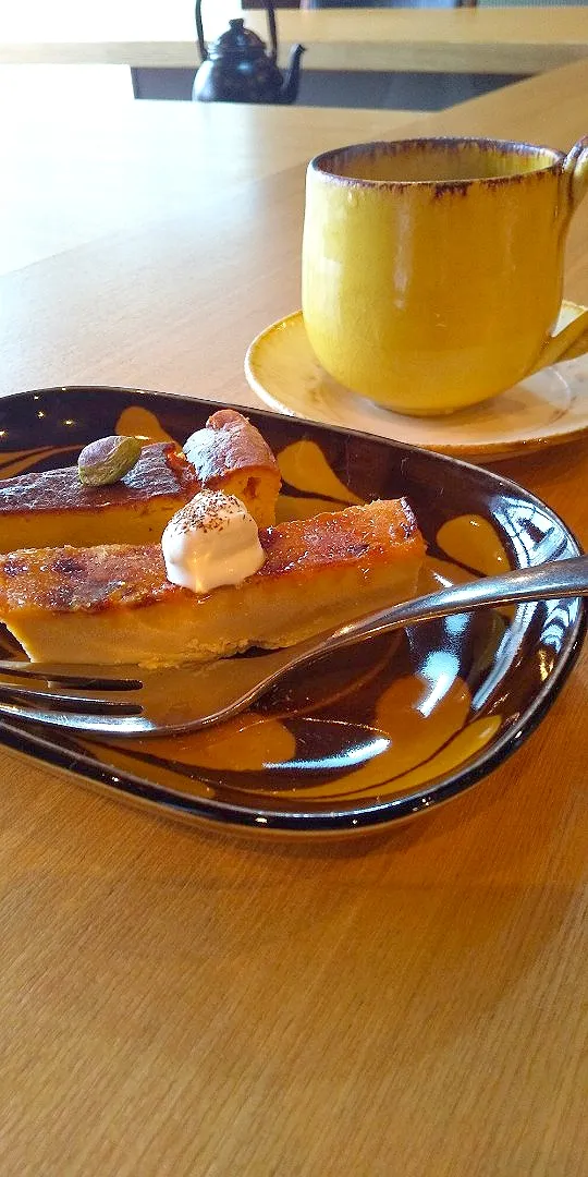 クリームブリュレと
カボチャのチーズケーキ🎃|さくらんぼさん