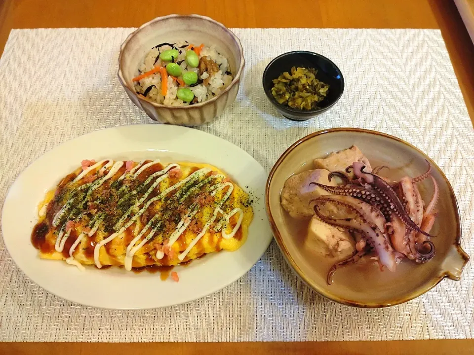 ☆ロール豚もやし
☆イカ下足と豆腐の煮物
☆高菜漬け
☆おこわ|chikakoさん