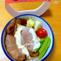 Snapdishの料理写真:森町名物　阿部商店　いかめし丼|hiramukiさん