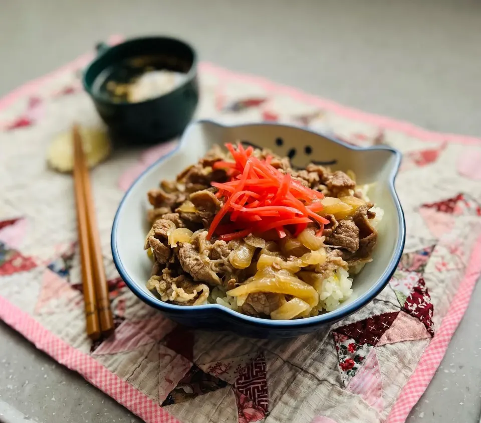 「牛丼」|バシュランさん